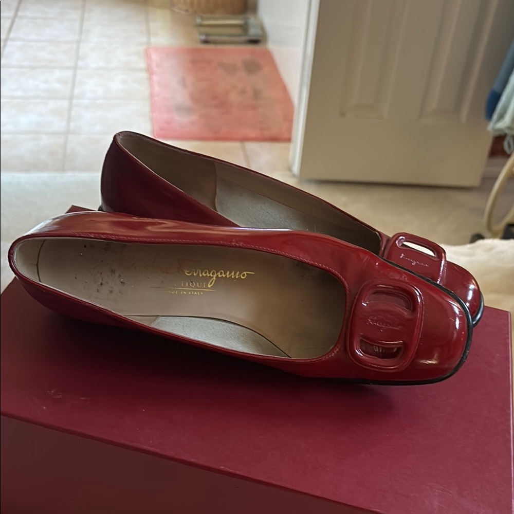 Vintage Salvatore Ferragamo Women's Patent Leather Flats